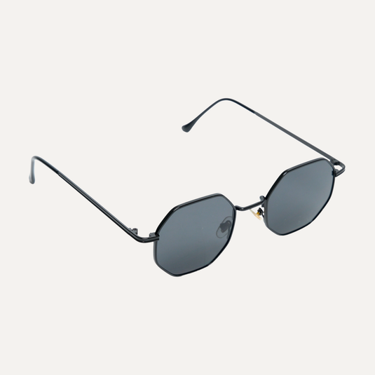 The Faceted Frame Sunglasses – Black