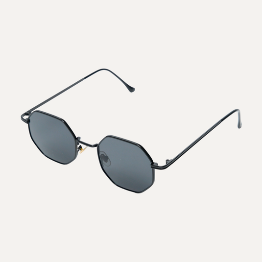 The Faceted Frame Sunglasses – Black