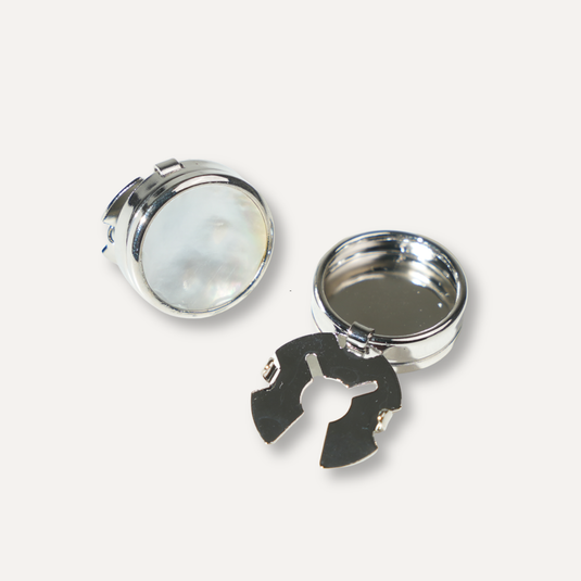 The Edge Disc Cuff Buttons – White & Silver