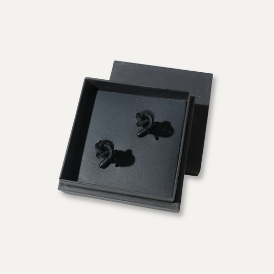 The Interlock Knot Cuff Links – Matte Black