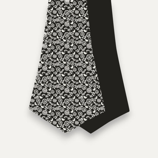 The Garden Chronicle Cravat – Black with Ivory