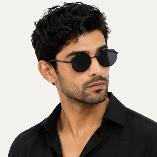 The Faceted Frame Sunglasses – Black