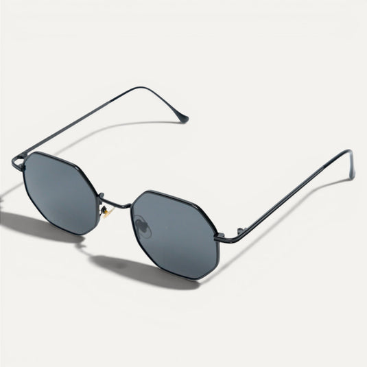 The Faceted Frame Sunglasses – Black