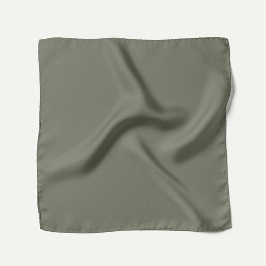 The Everyday Solid Pocket Square – Silver Grey
